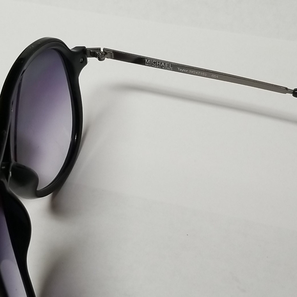 Michael Kors Sunglasses M2471S TAYLOR 001 Black - Picture 4 of 8